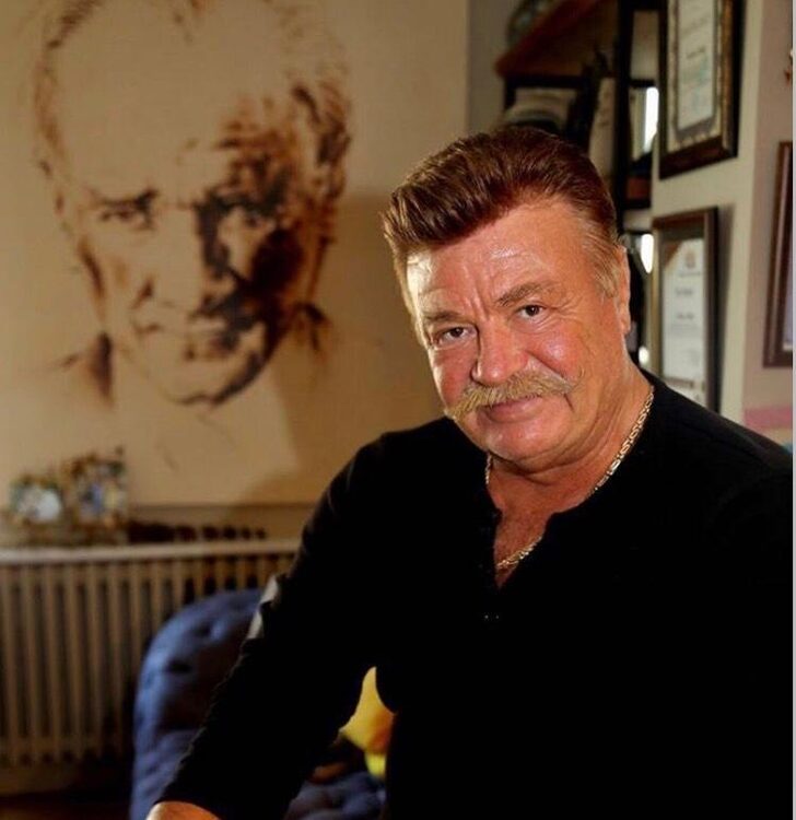 Nuri Alço hastaneye kaldırıldı! Durumu ağır Nuri Alço hastaneye kaldırıldı! Durumu ağır