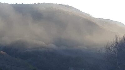 Bir ilçeyi isyan ettiren olay! Gökyüzü toz bulutuyla kaplı