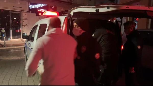 Bursa’da motosikletini çalan şüpheliye saldırmak istedi, bekçiler engelledi