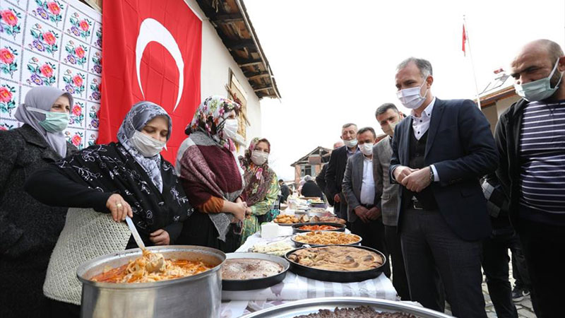 Unutulmaya yüz tutmuş kültürler İnegöl Belediyesi ile hayat buluyor Unutulmaya yüz tutmuş kültürler İnegöl Belediyesi ile hayat buluyor