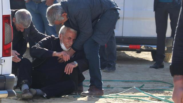 2 evladı mezara biri hapse girdi! Acılı baba sinir krizi geçirdi… 2 evladı mezara biri hapse girdi! Acılı baba sinir krizi geçirdi…