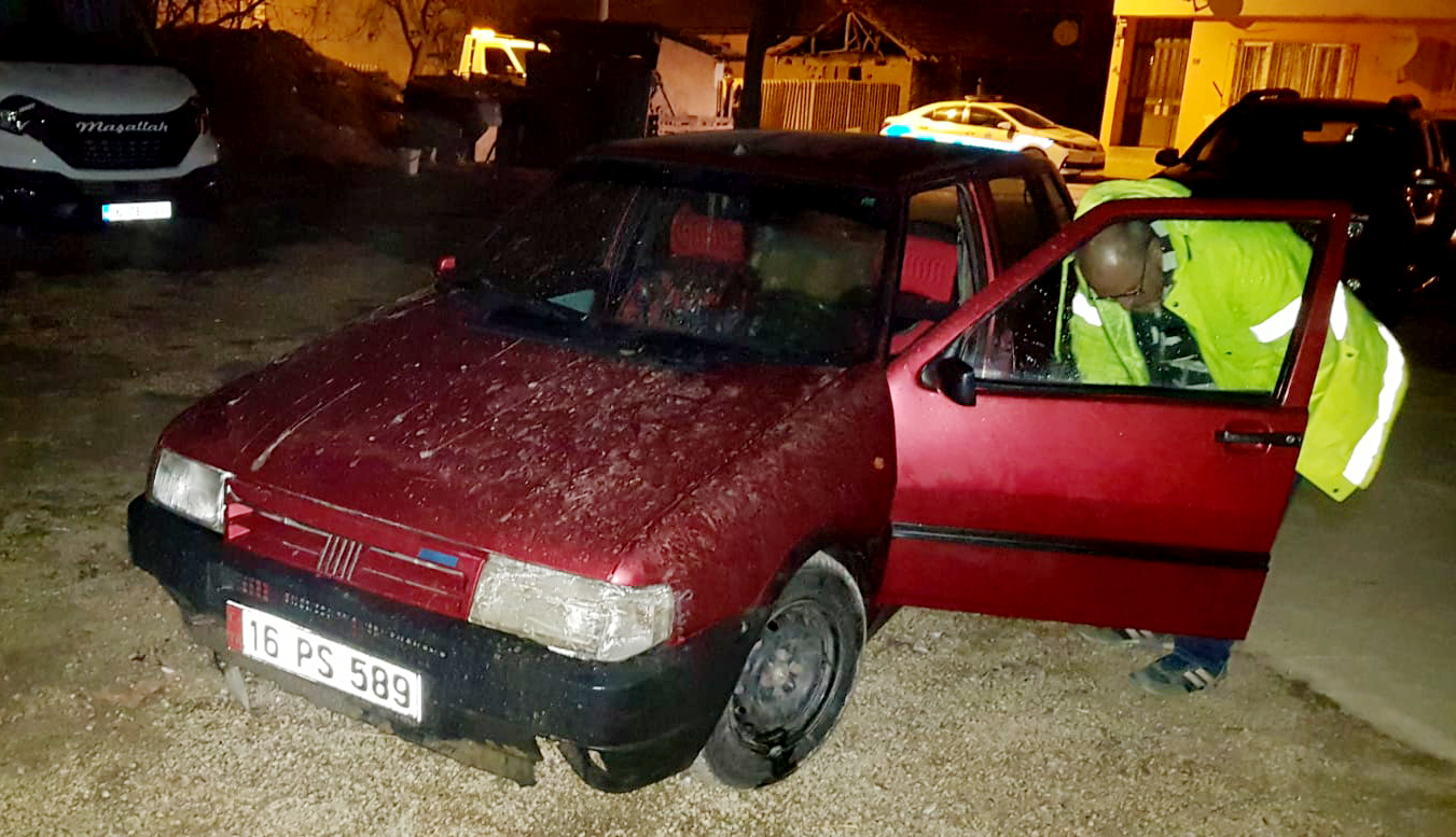 Bursa’da nefes kesen kovalamaca! Aracı bırakıp kaçtı