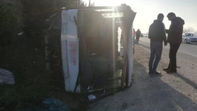 Bursa’da otobüs devrildi: Çok sayıda yaralı var