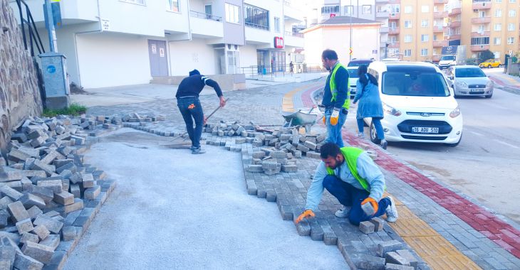 Mudanya caddelerine estetik dokunuş