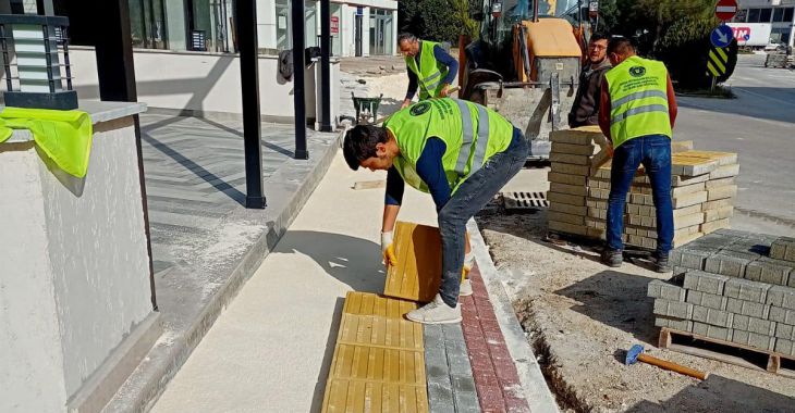Orhangazi’de kaldırımlara çeki düzen