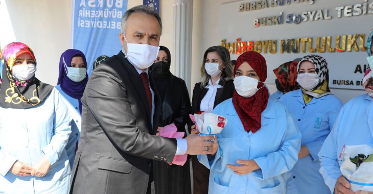 Toplum kadınlarla şekilleniyor