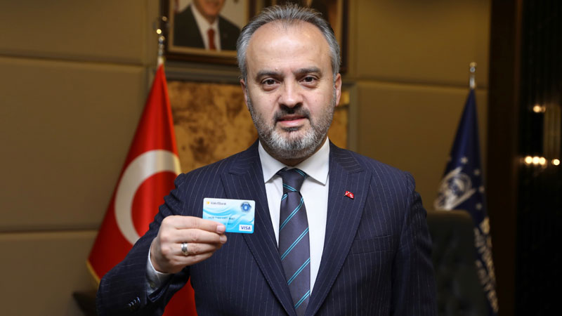 İhtiyaç sahiplerinin yüzü Büyükşehir’le gülüyor