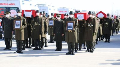 Türkiye şehitlerini uğurluyor