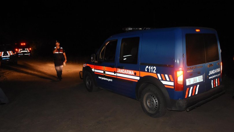 Uyuyan eşini, başına nacakla vurarak öldürdü Uyuyan eşini, başına nacakla vurarak öldürdü