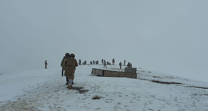 Askeri helikopterin düştüğü bölgede çalışmalar devam ediyor