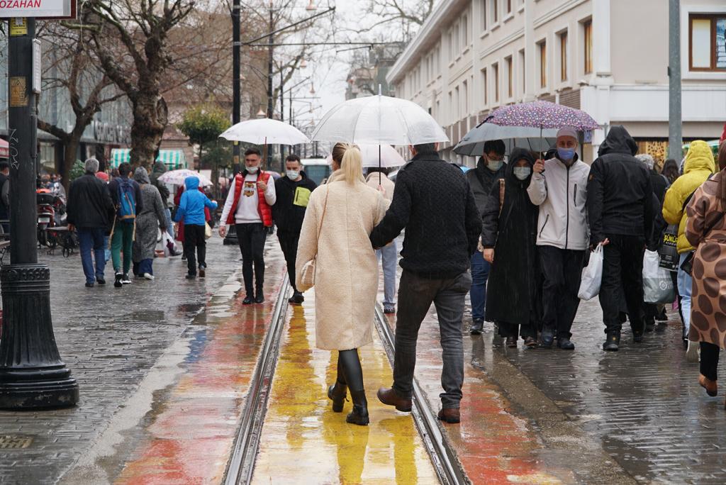 Bursa’da 3. pik mi yaşanıyor? İşte günlük vaka sayımız…