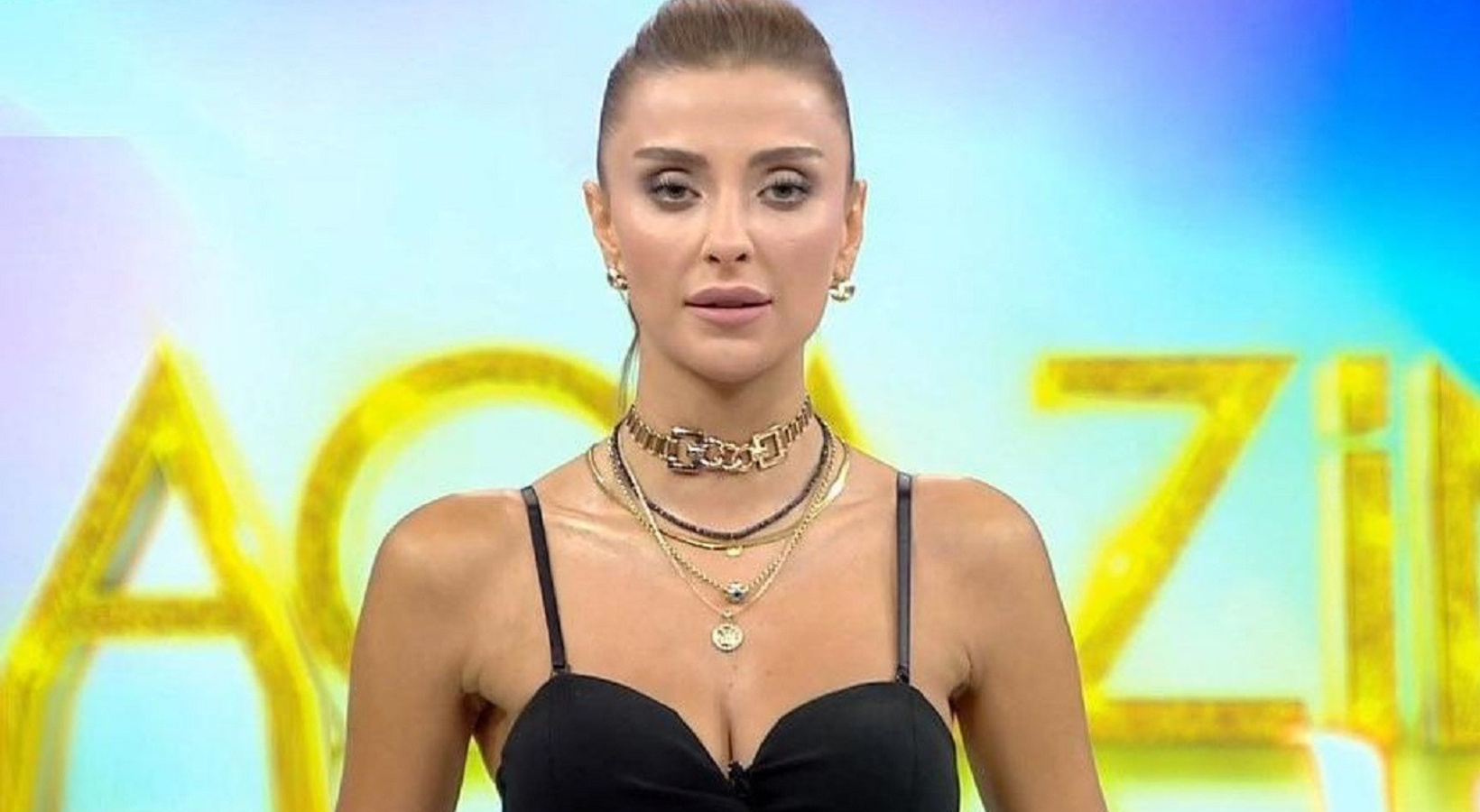 Kafasındaki poşetle şaşkına çevirdi Kafasındaki poşetle şaşkına çevirdi