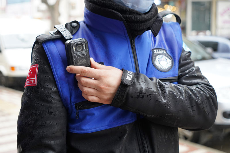 Kestel Zabıtası’nın ‘yaka kameralı’ pandemi denetimleri sürüyor