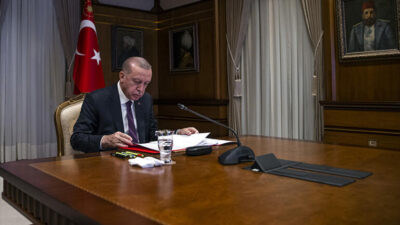 Cumhurbaşkanı Erdoğan, Macron ile görüştü