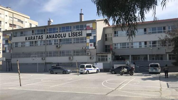 Derste kalp krizi geçiren beden eğitimi öğretmeni hayatını kaybetti