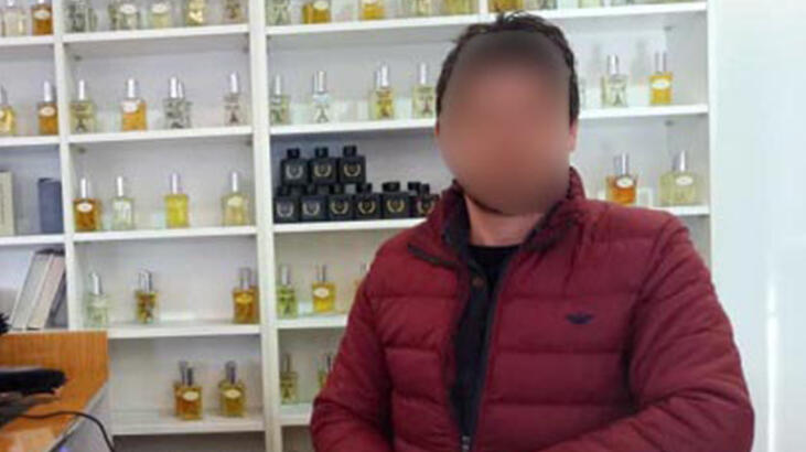 Giyim mağazasında iğrenç olay! Kabinde kıyafet deneyen kadını…