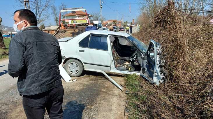 Otomobille kamyonet çarpıştı! Ölü ve yaralılar var