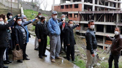 50 daireyi kayınvalidesinin üzerine geçirdi! Ortalık karıştı