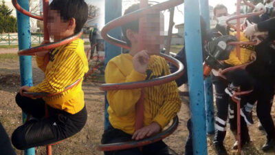 Bursa’da çocuk parkında korku dolu anlar!