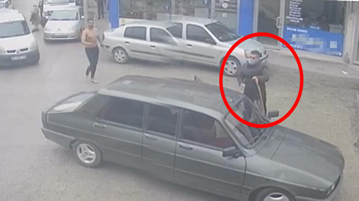 Şoke eden olay! Üstsüz genç aracına bindi, otomobilini bırakıp kaçtı