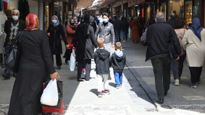Kırmızı kategorideki Gaziantep’te çarşılar dolu