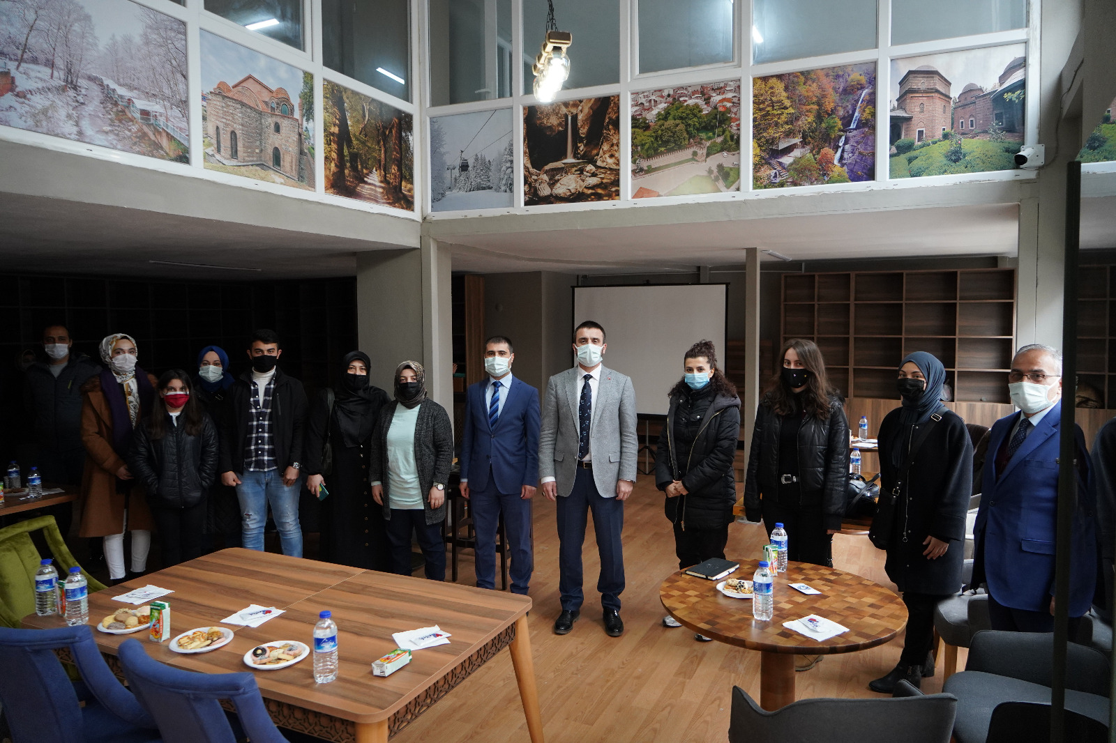 Başkan Tanır: ‘’Dokunmadık gönül, çalınmadık kapı bırakmayacağız’’