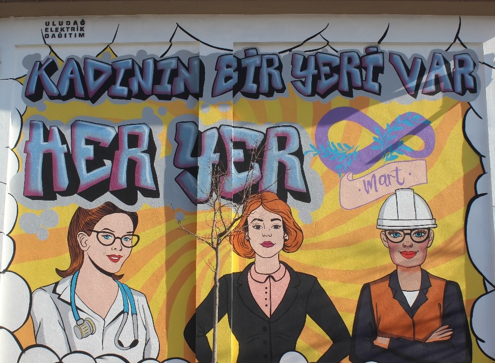 8 Mart’ta trafolar kadınlar için konuştu