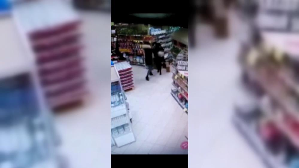 Yer: Bursa.. Marketteki kavga kamerada