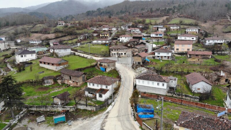 Bursa’da Çerkez kökenli ailelerin yaşadığı köyde torunlar dedelerinin konuştuğu dili