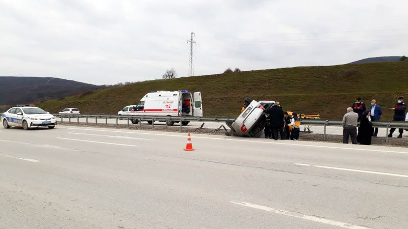 Bursa’da feci kaza Bursa-Ankara yolunda meydana gelen kazada kadın sürücü yaralandı.