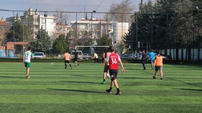 Bursa’da açılan halı sahalara çevre illerden yoğun ilgi: Gelsek yer var mı?