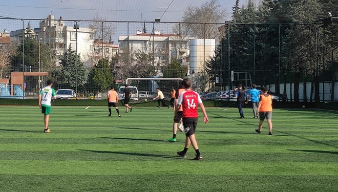 Bursa’da açılan halı sahalara çevre illerden yoğun ilgi: Gelsek yer var mı?