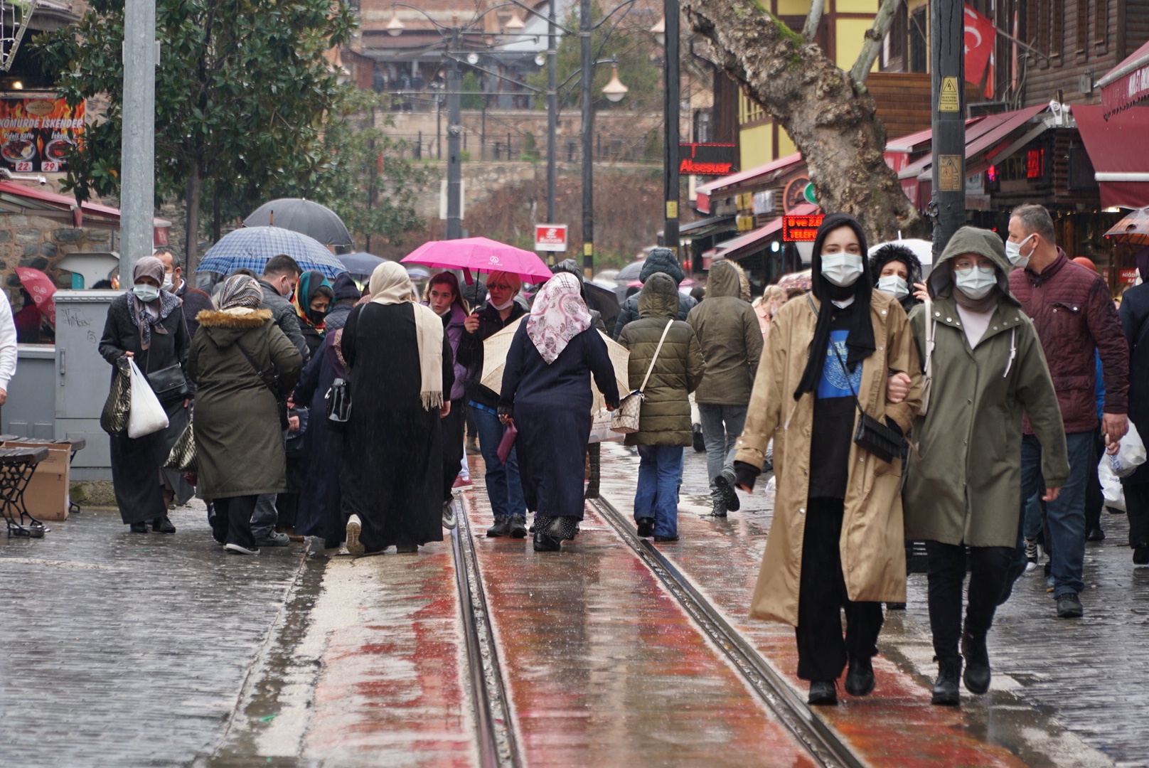 Bursa’da tehlike geçmedi!