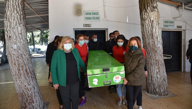 Kardeşi öldürmüştü! Son yolculuğuna kadınlar uğurladı
