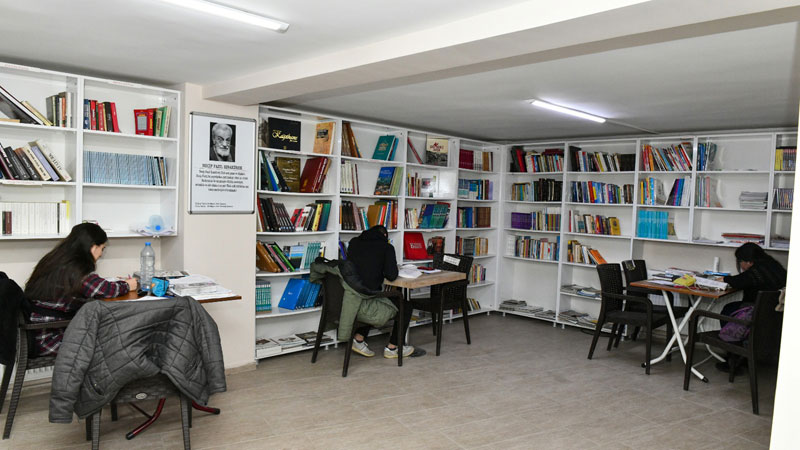 Milletin gençleri Millet Kıraathanesi’nde