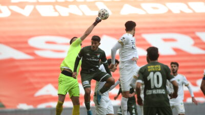 Bursaspor play-off’a kalabilecek mi? En yetkili isim açıkladı…