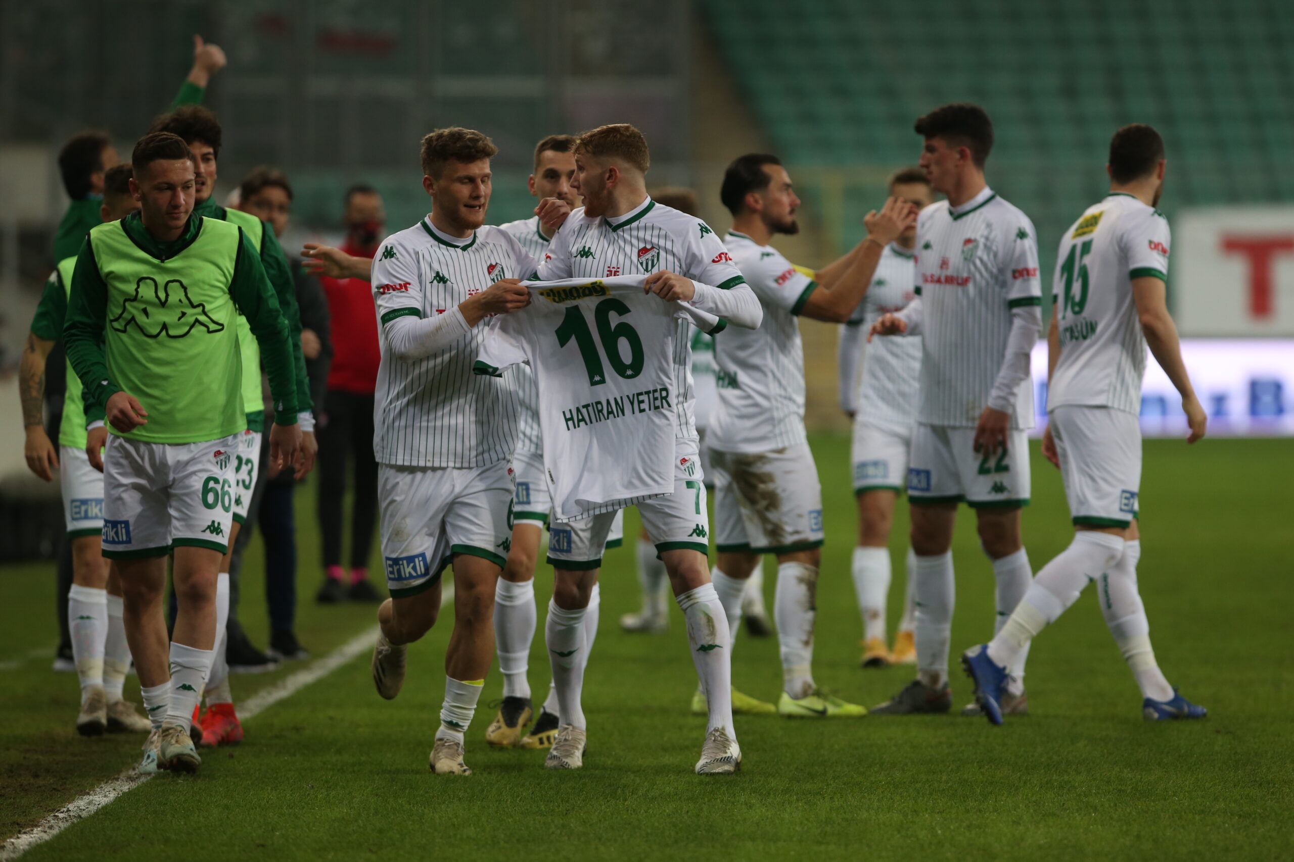 Bursaspor’da ‘Futbolcu muhtırası’ ve yapılması gereken!