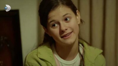 Özgü Namal’ın küçüklük halini oynuyordu! Son hali inanılmaz…