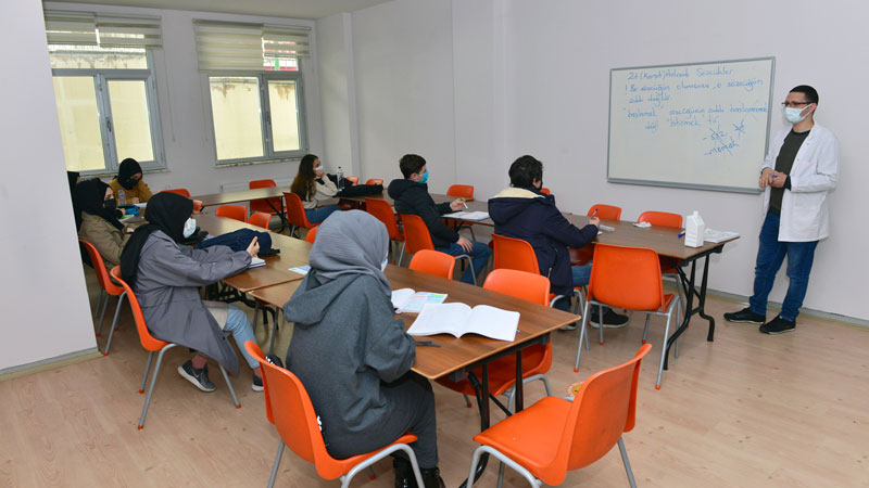 Yıldırım Belediyesi’nden üniversiteye hazırlık kursu Yıldırım Belediyesi’nden üniversiteye hazırlık kursu