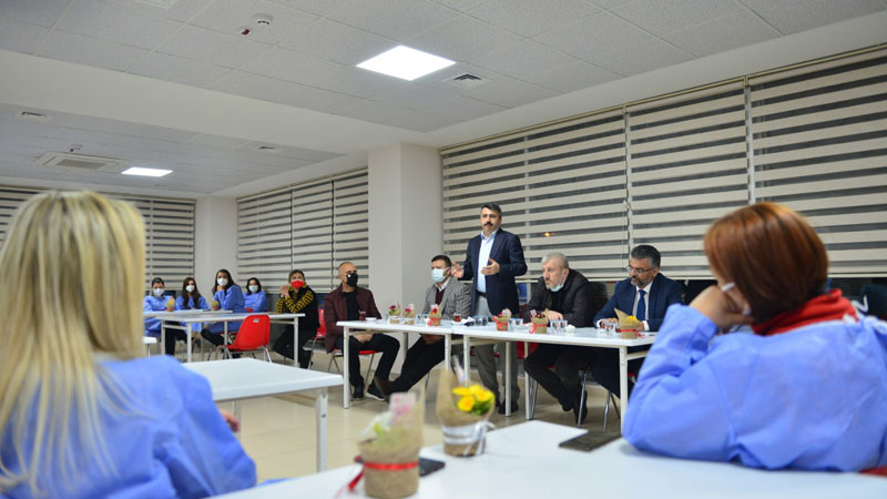 Yıldırım’da çiçek kokulu 8 Mart