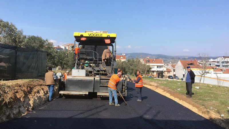 Osmangazi’de yeni açılan yollar asfaltlandı