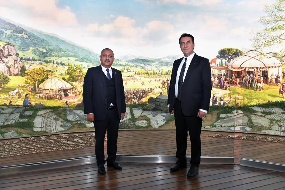 Dündar’a önemli misafir…