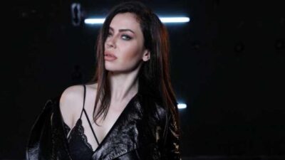 Bu sefer de büyük dudaklarını küçülttü…