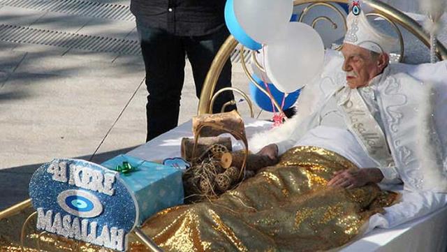 Rolü için her şeyi yaptı! Usta oyuncu ‘sünnet’ oldu