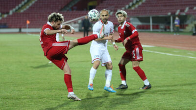 TFF 1.Lig'de 24. hafta tamamlandı. Günün ilk maçında Tuzlaspor, iki