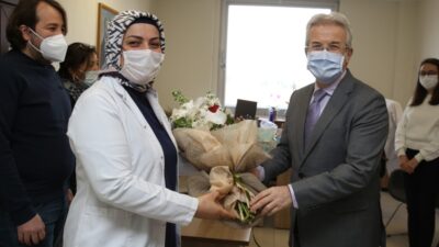 Başkan Erdem sağlık çalışanlarının Tıp Bayramı’nı kutladı