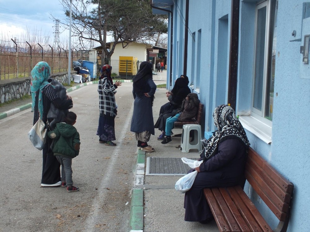 Bursa’da dilencilere operasyon Bursa’da dilencilere operasyon