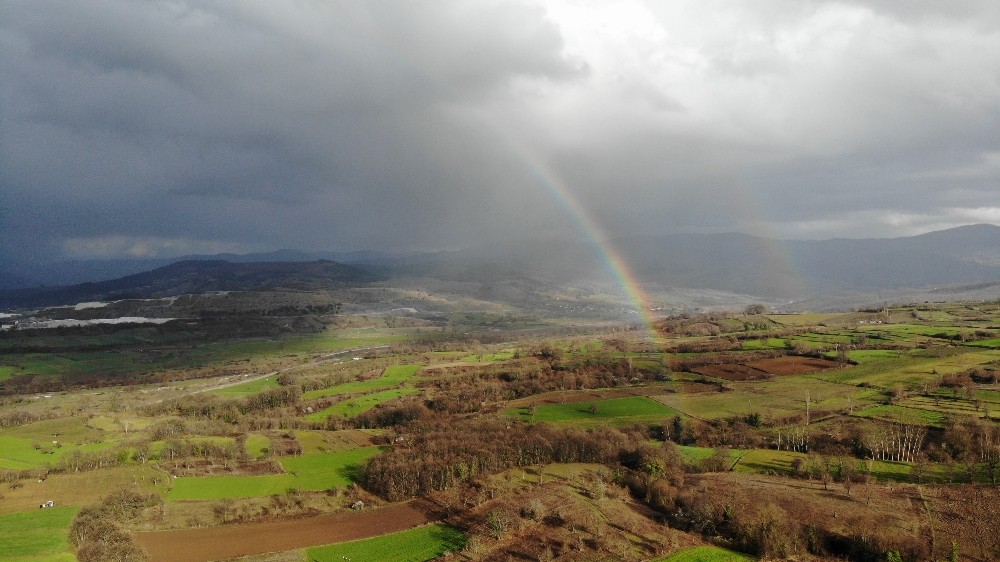Bursa’da gökkuşağı güzelliği Bursa’da gökkuşağı güzelliği