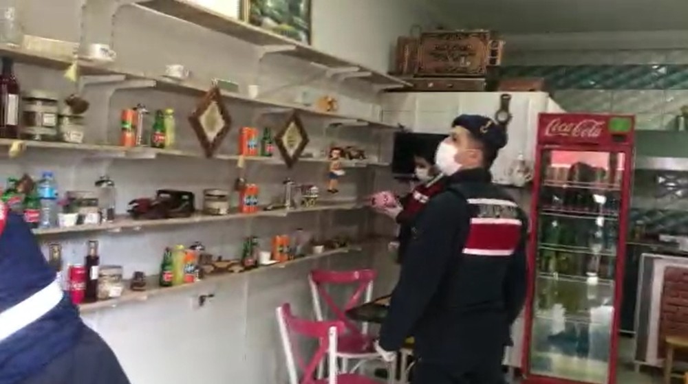 Bursa’da çay ocağına uyuşturucu operasyonu