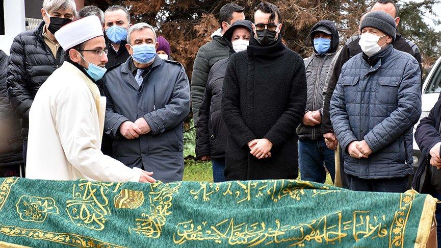 Ünlü şarkıcının en acı günü! Hayatını kaybetti Ünlü şarkıcının en acı günü! Hayatını kaybetti